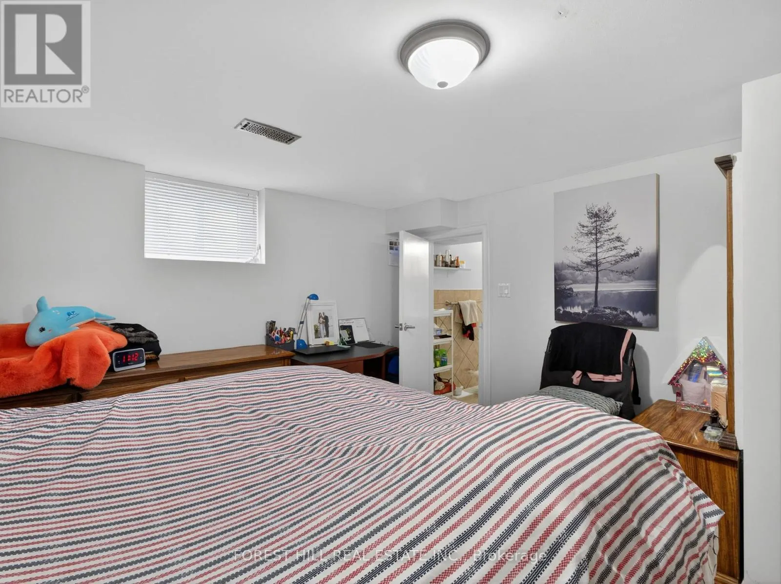 114 REGENT ROAD