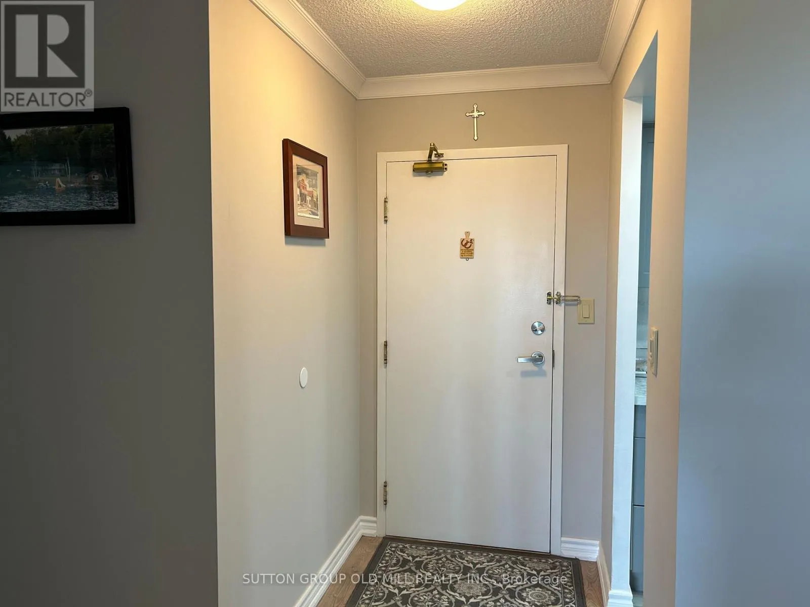 609 - 1001 CEDARGLEN GATE