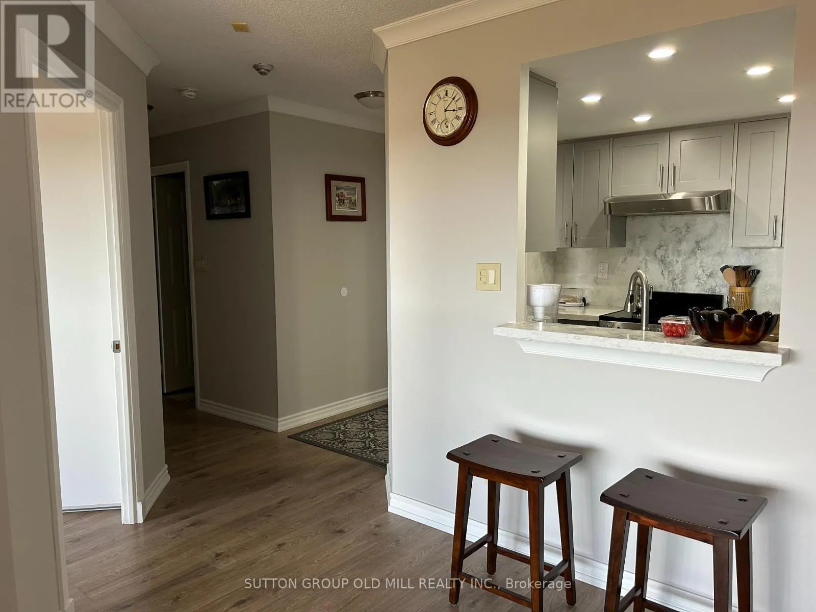 609 - 1001 CEDARGLEN GATE