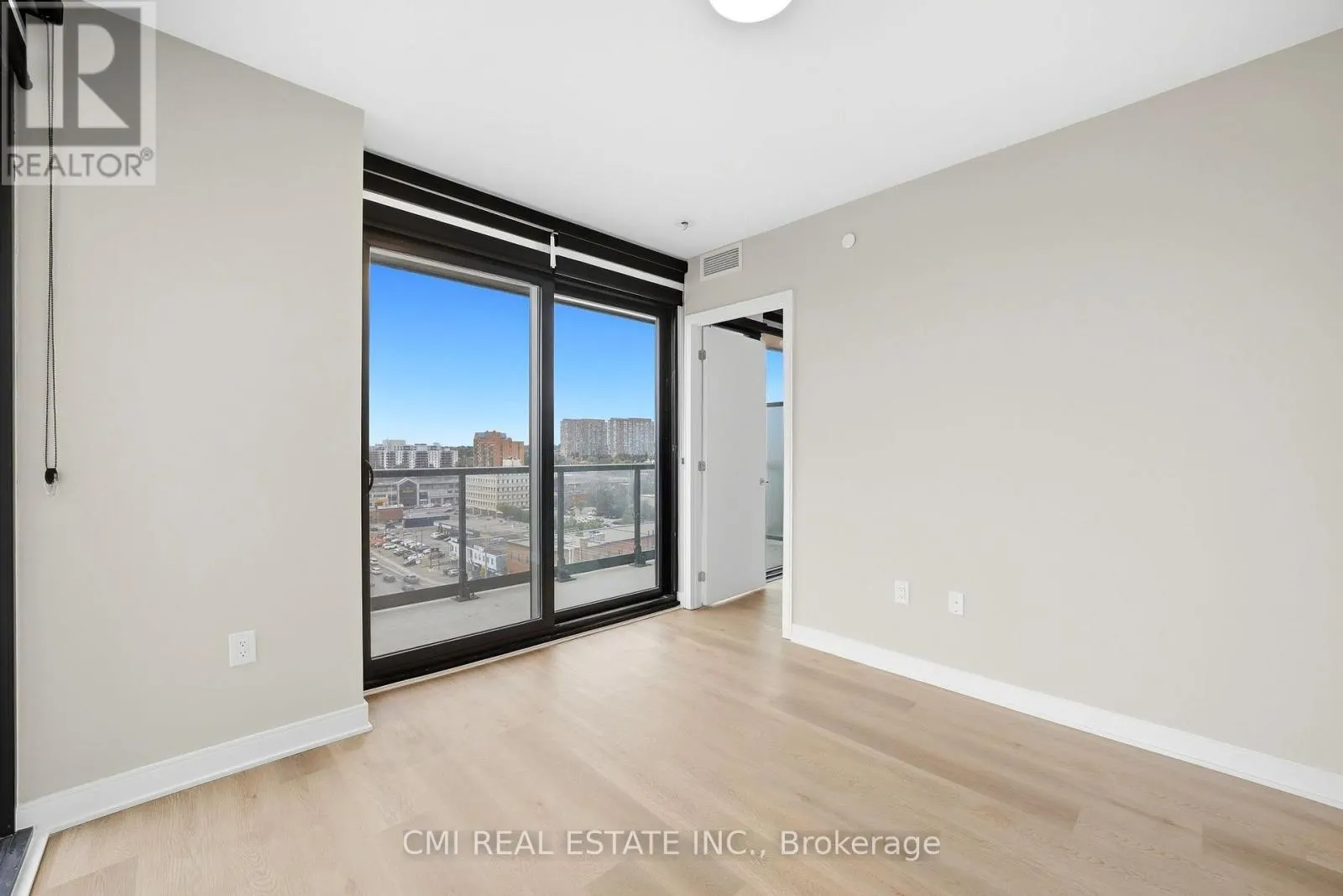 1101 - 86 DUNDAS STREET E