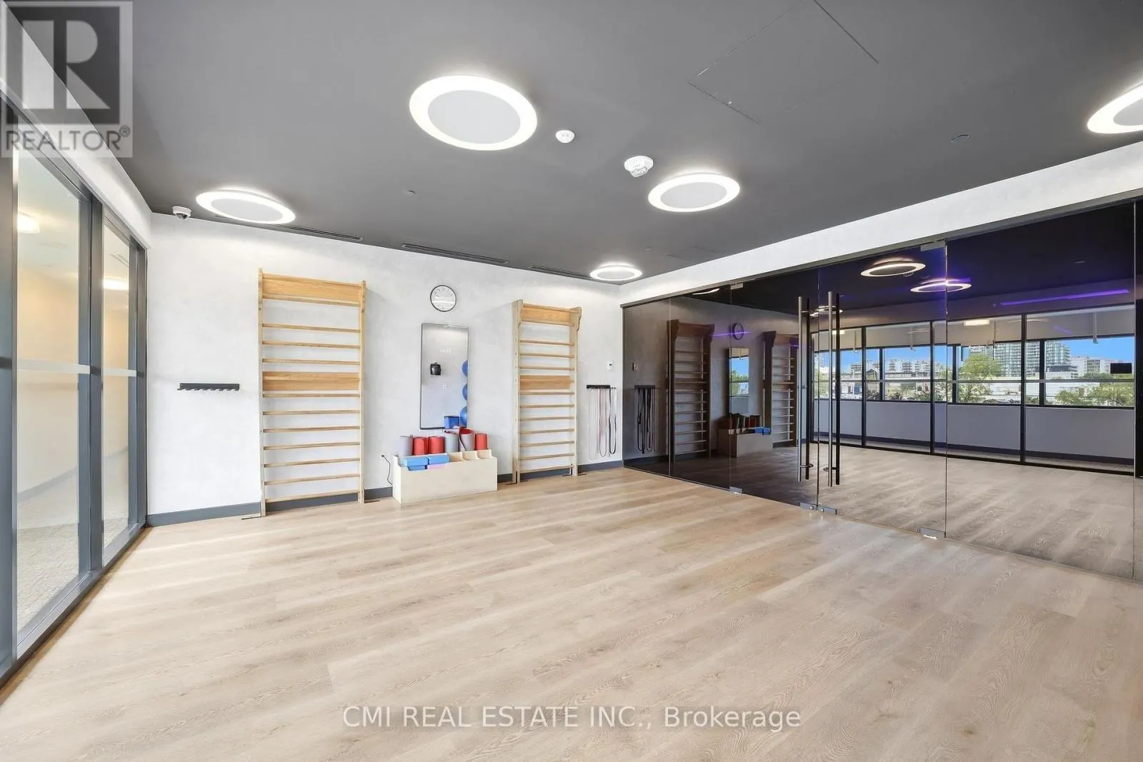 1101 - 86 DUNDAS STREET E