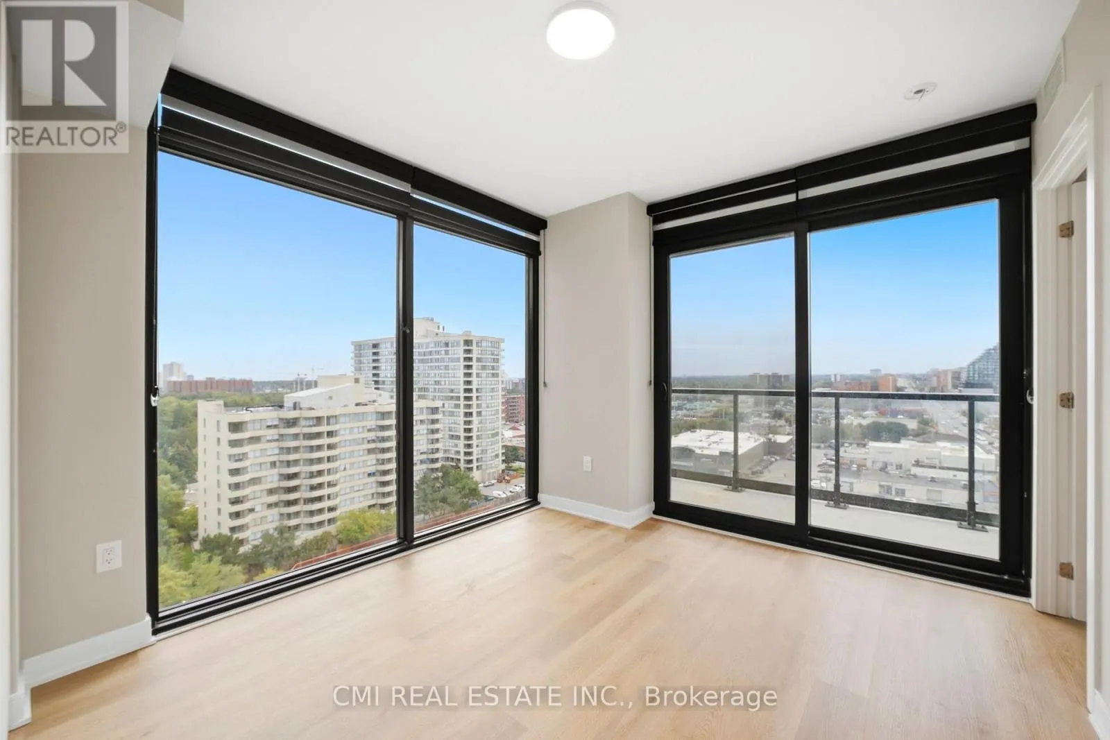 1101 - 86 DUNDAS STREET E