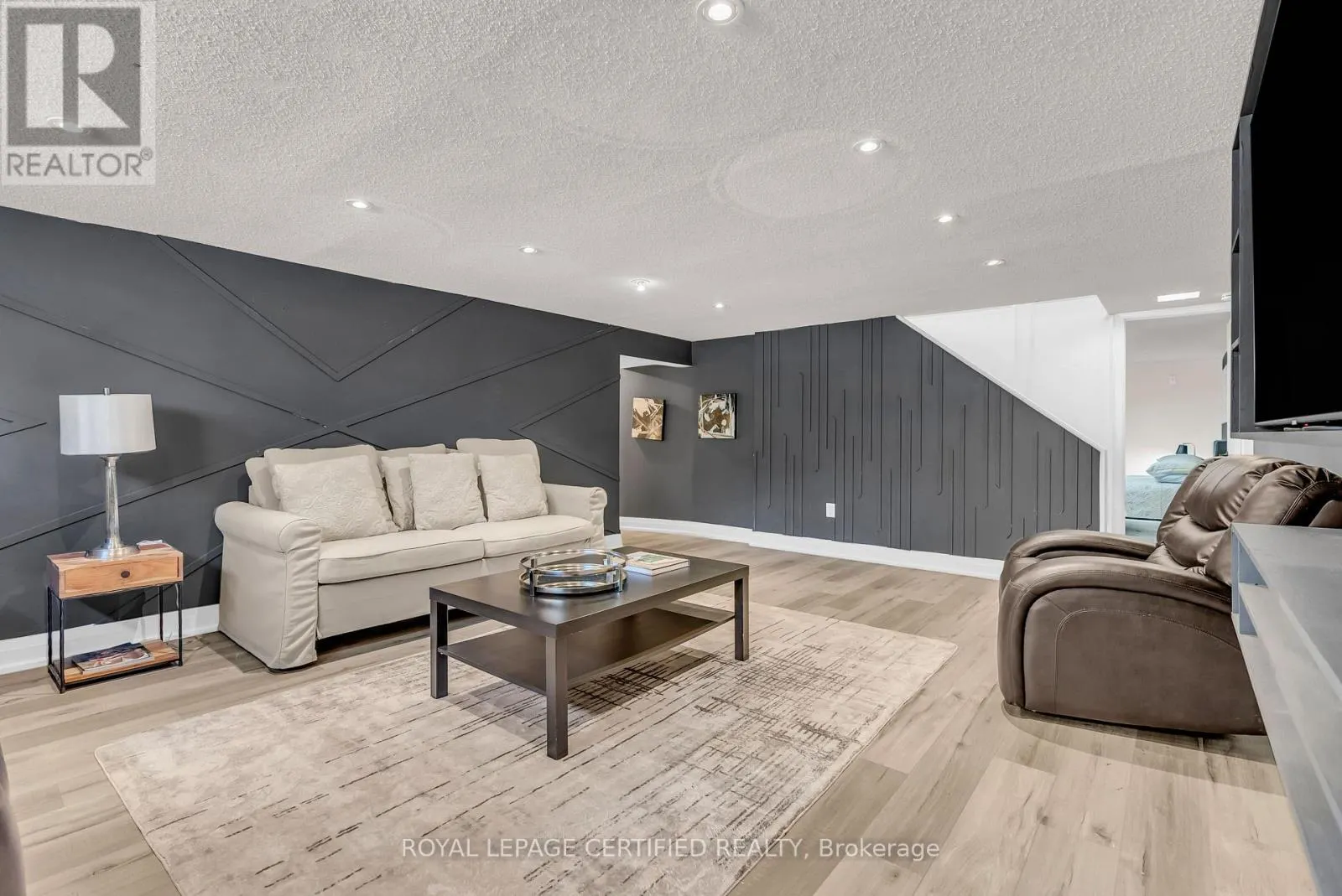 1359 KENMUIR AVENUE