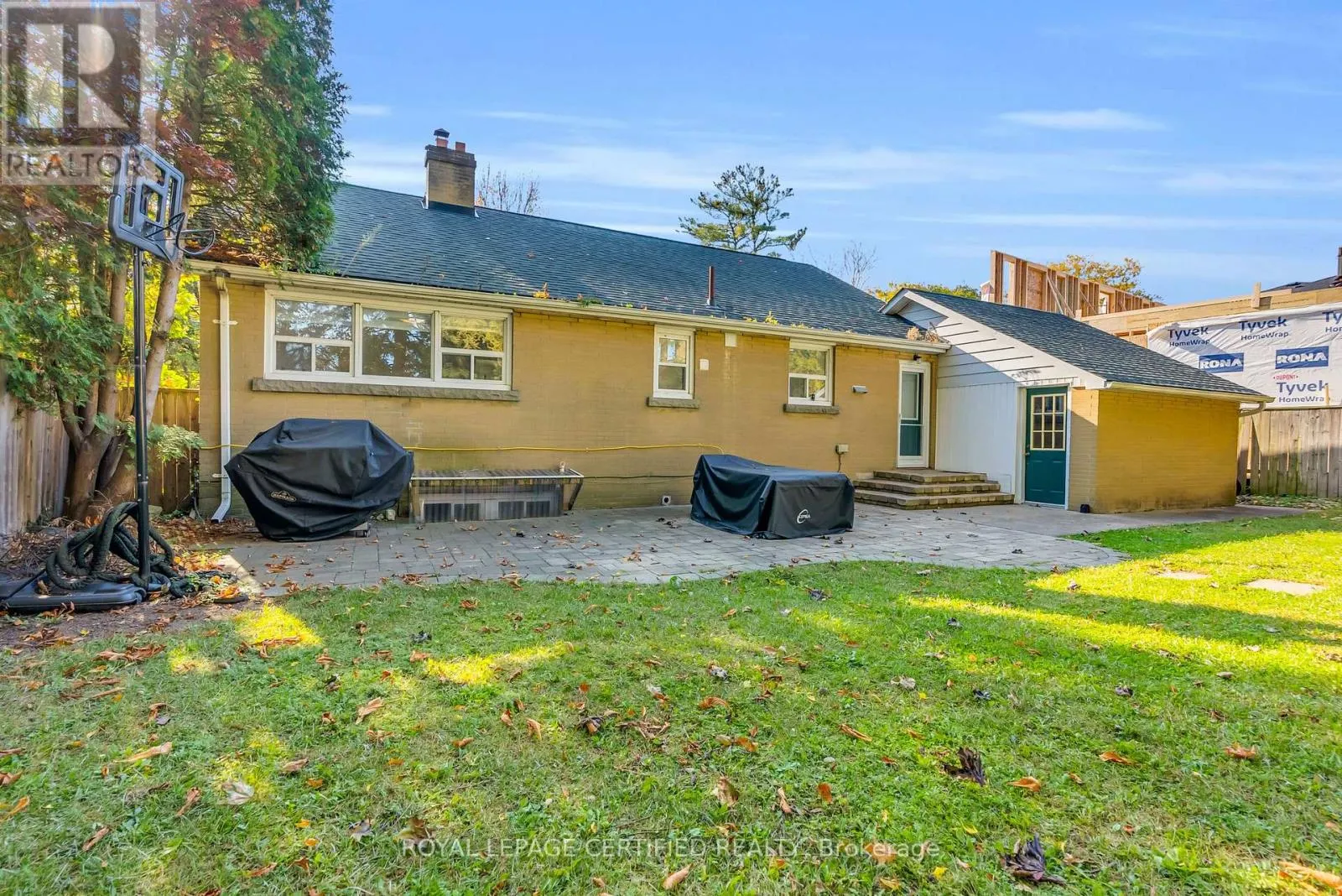 1359 KENMUIR AVENUE
