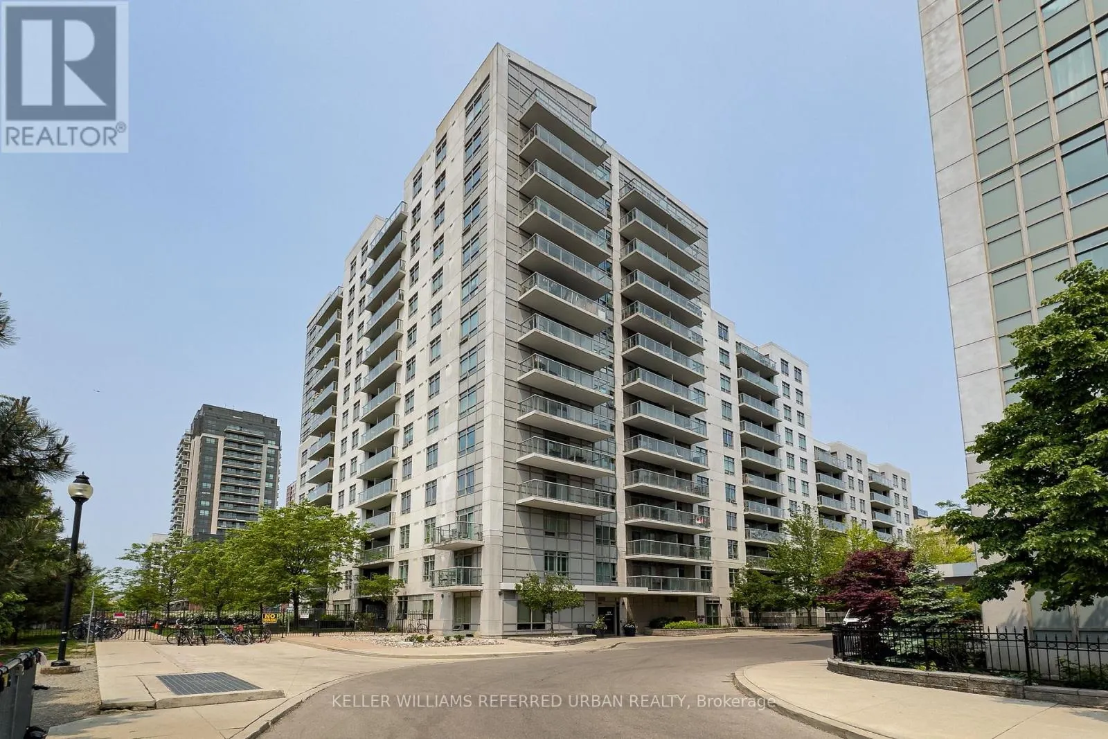 1014 - 816 LANSDOWNE AVENUE