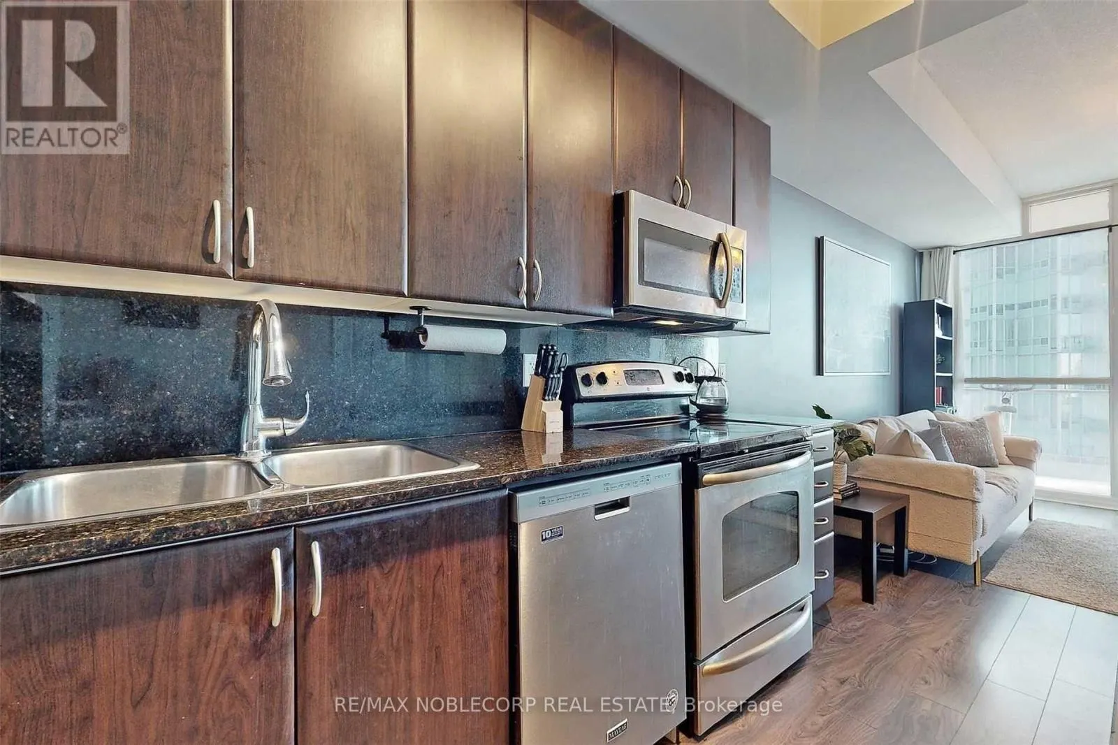1504 - 225 WEBB DRIVE