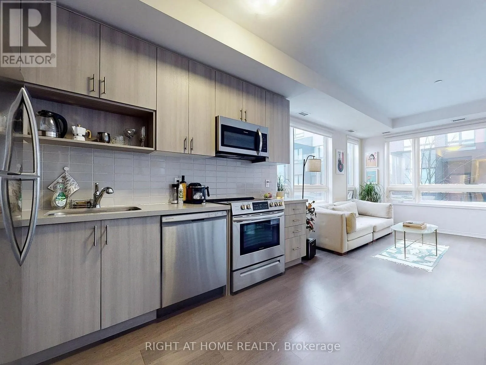 201 - 1100 BRIAR HILL AVENUE
