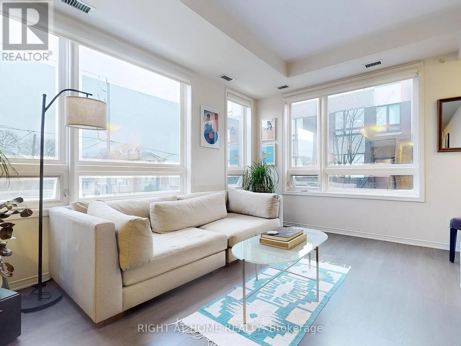 201 - 1100 BRIAR HILL AVENUE