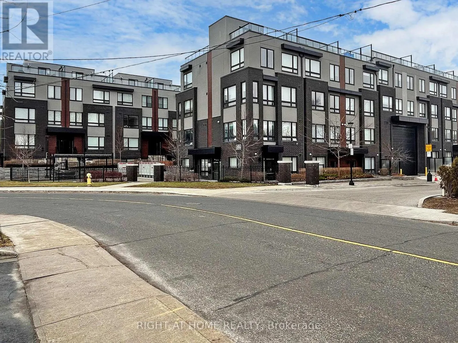 201 - 1100 BRIAR HILL AVENUE
