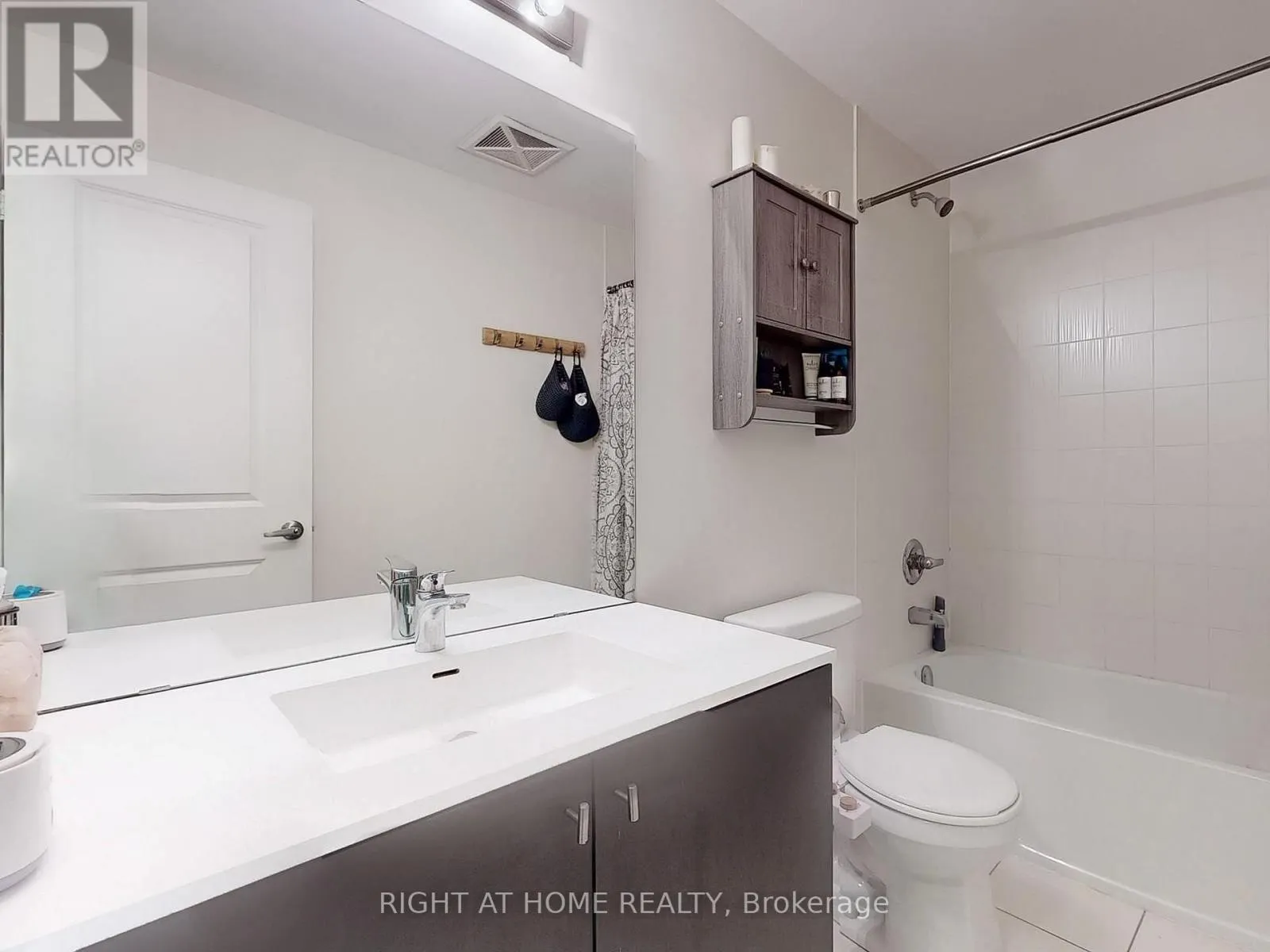 201 - 1100 BRIAR HILL AVENUE