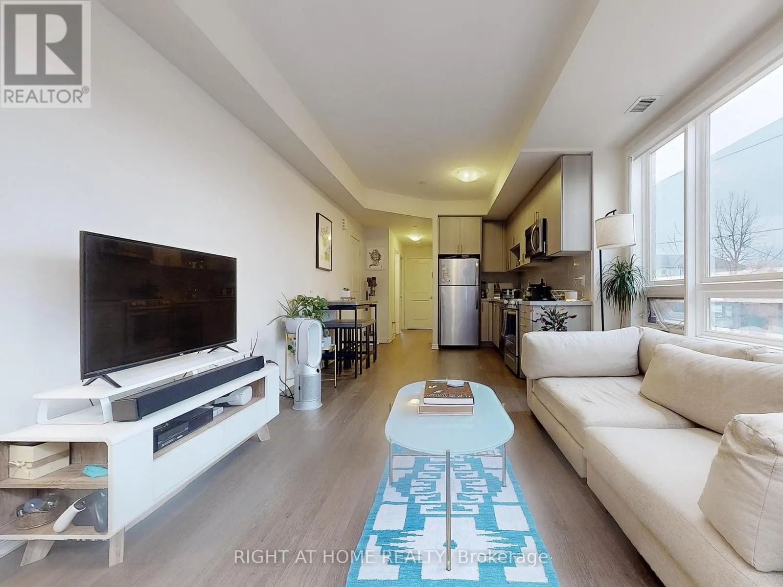 201 - 1100 BRIAR HILL AVENUE