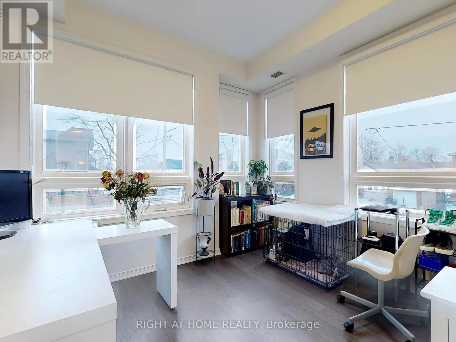 201 - 1100 BRIAR HILL AVENUE