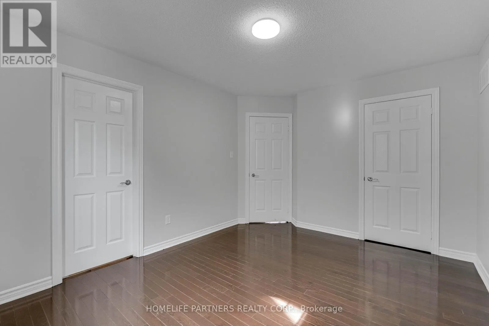 15 OAKHAVEN ROAD