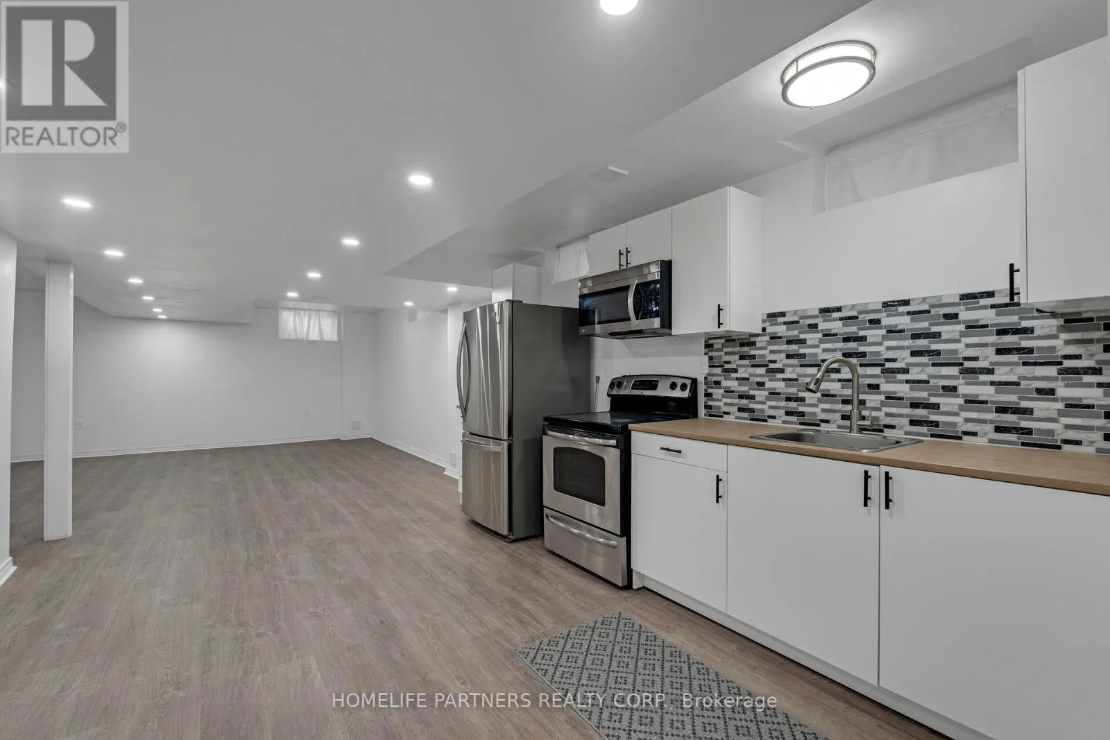 15 OAKHAVEN ROAD