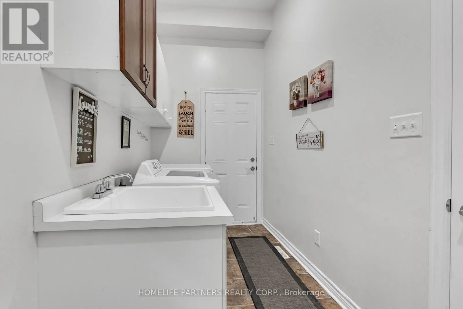 15 OAKHAVEN ROAD