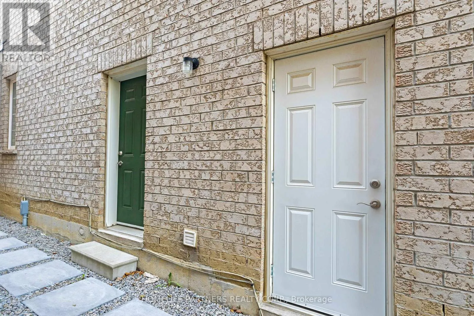 15 OAKHAVEN ROAD