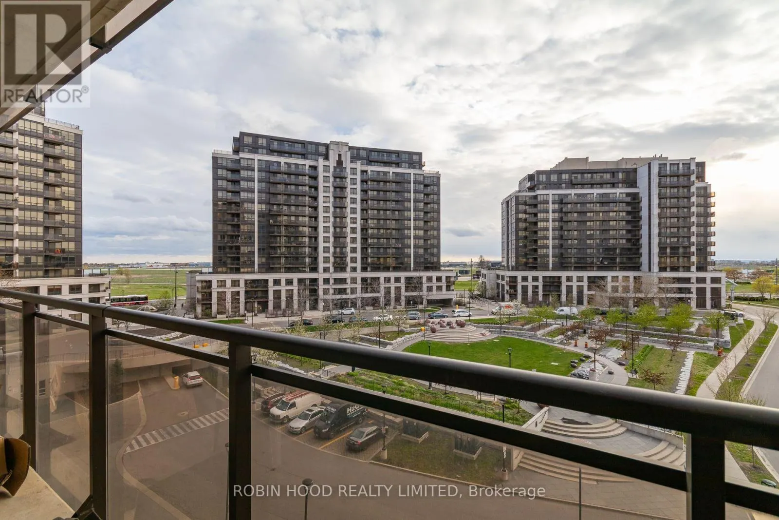 601 - 1 DE BOERS DRIVE