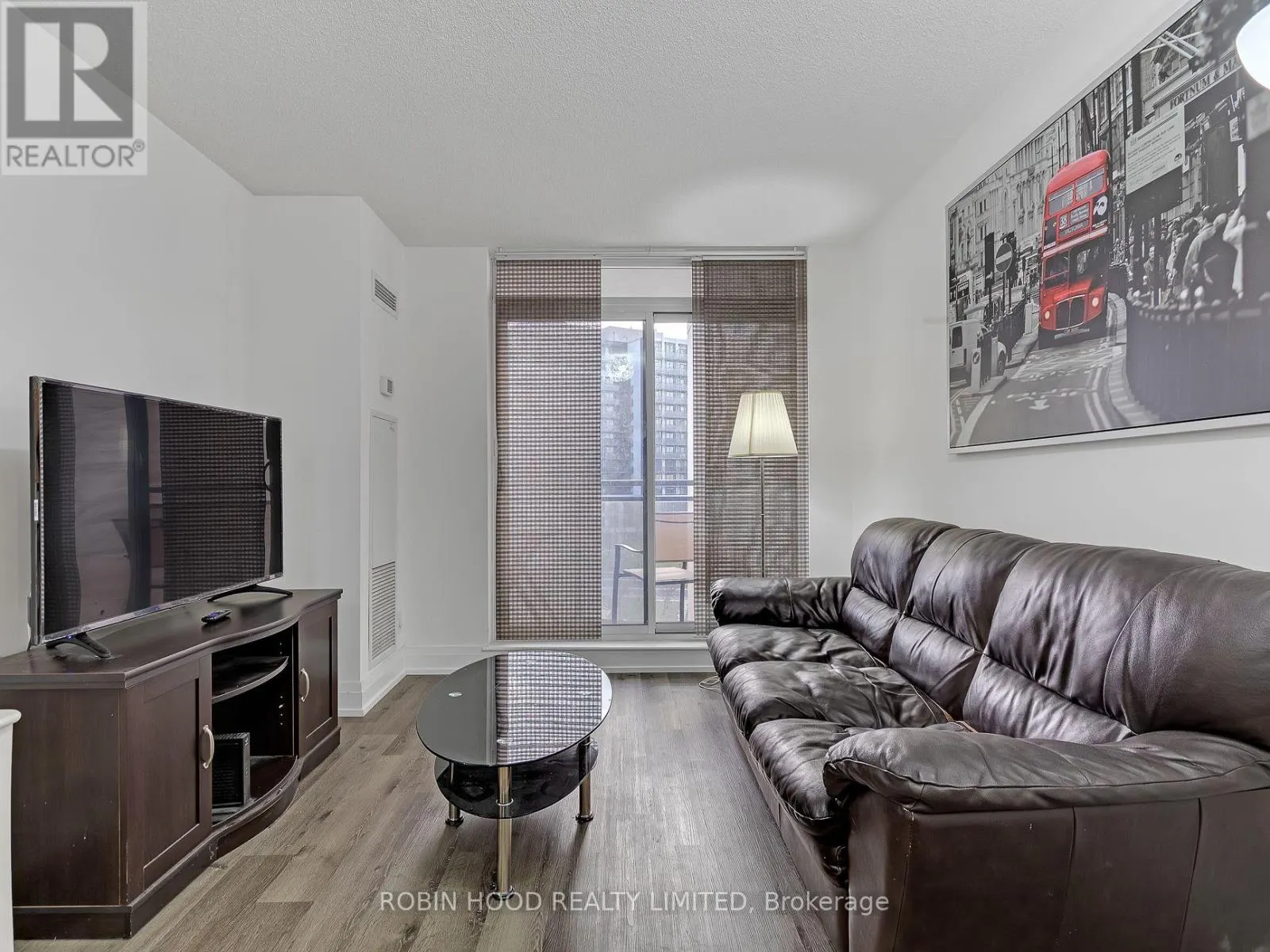 601 - 1 DE BOERS DRIVE