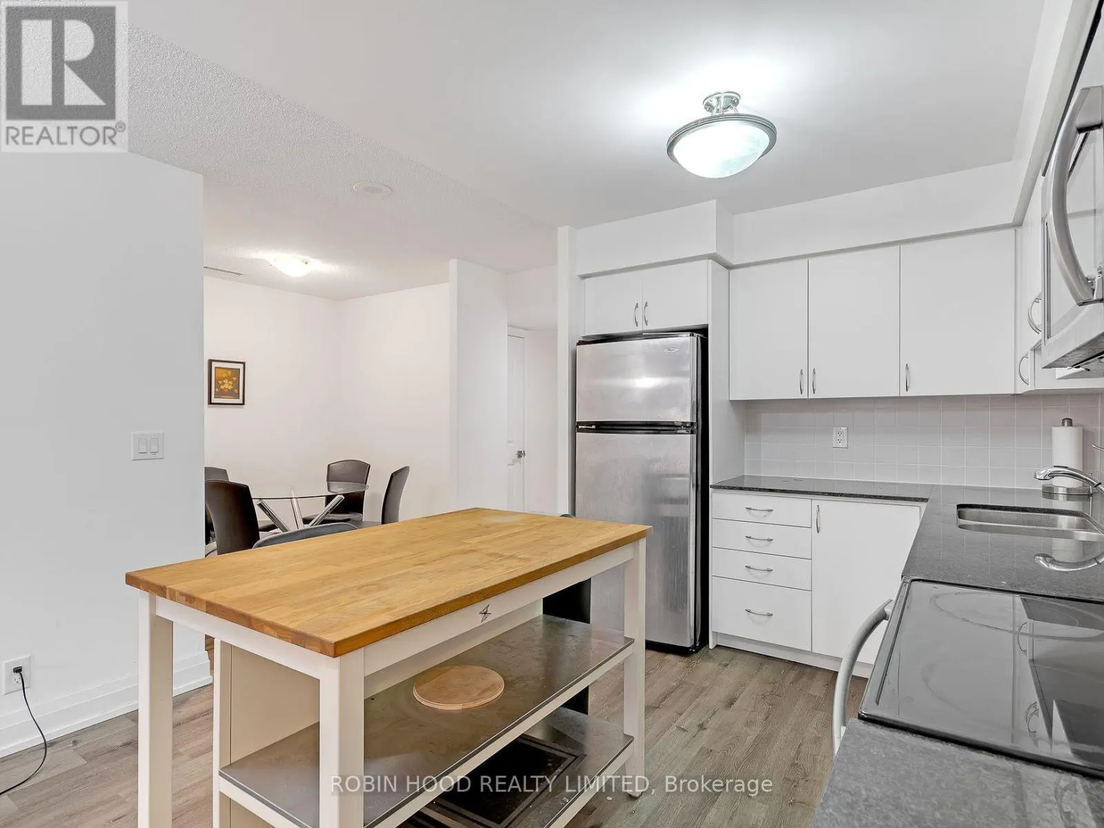 601 - 1 DE BOERS DRIVE