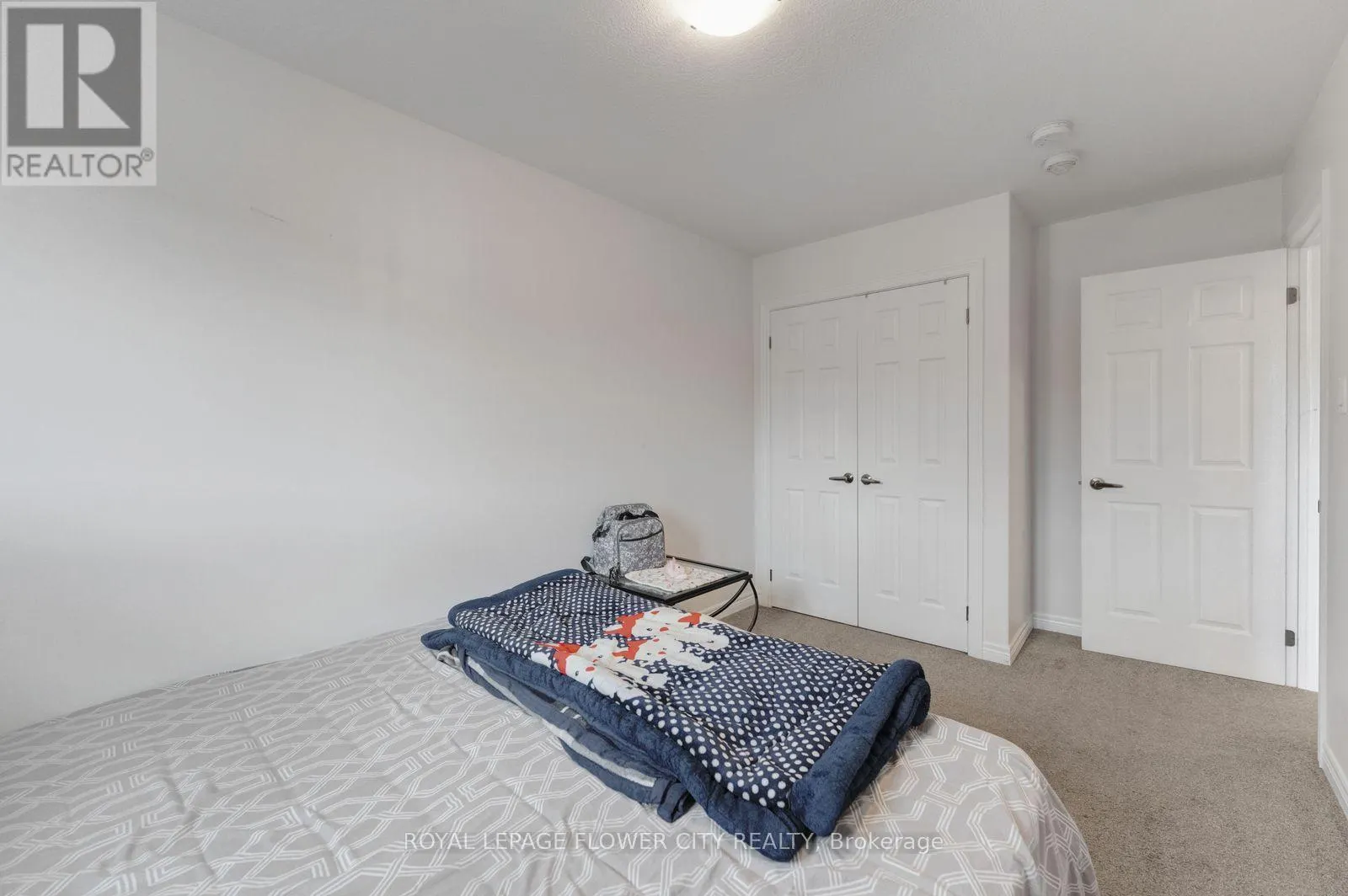 27 WINTERTON COURT