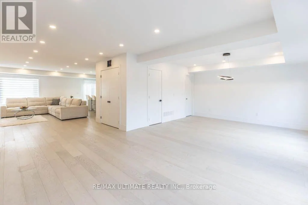 33 FLINDON ROAD