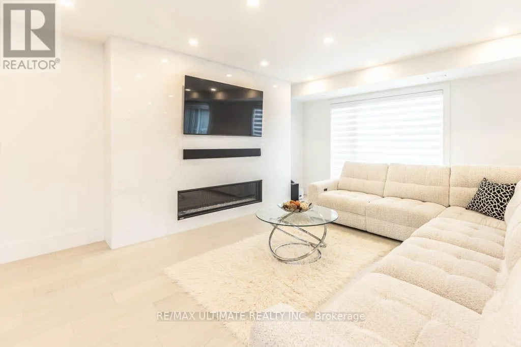 33 FLINDON ROAD