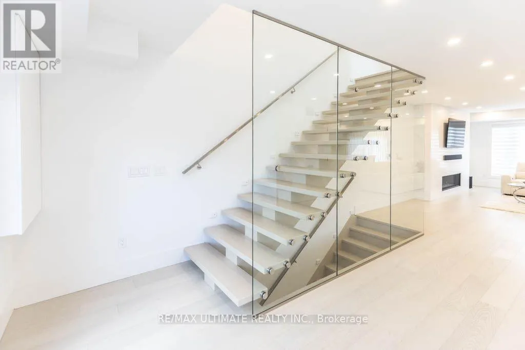 33 FLINDON ROAD