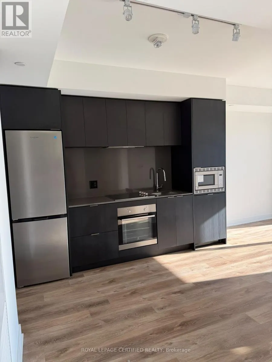 1121 - 86 DUNDAS STREET