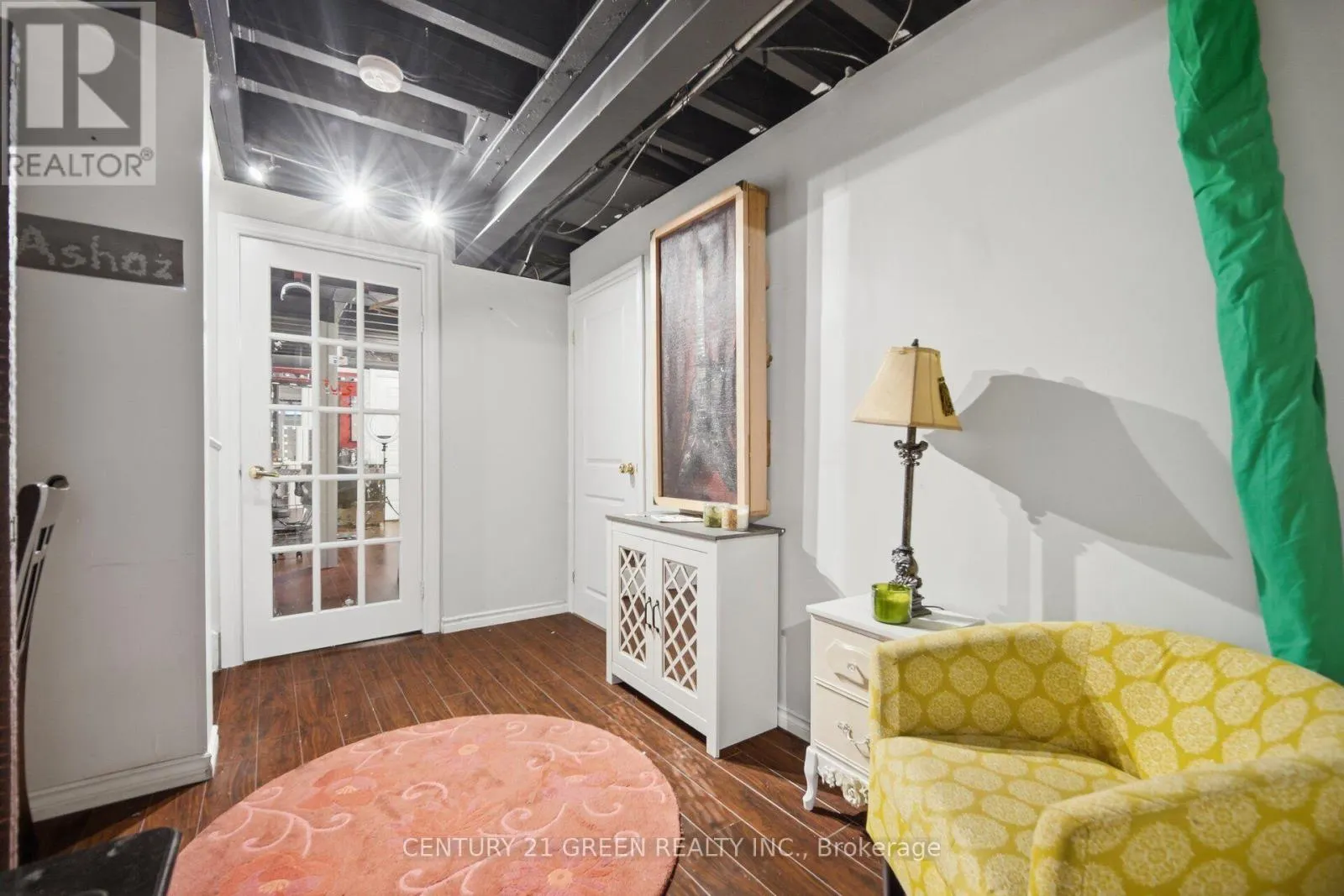399 SAVOLINE BOULEVARD