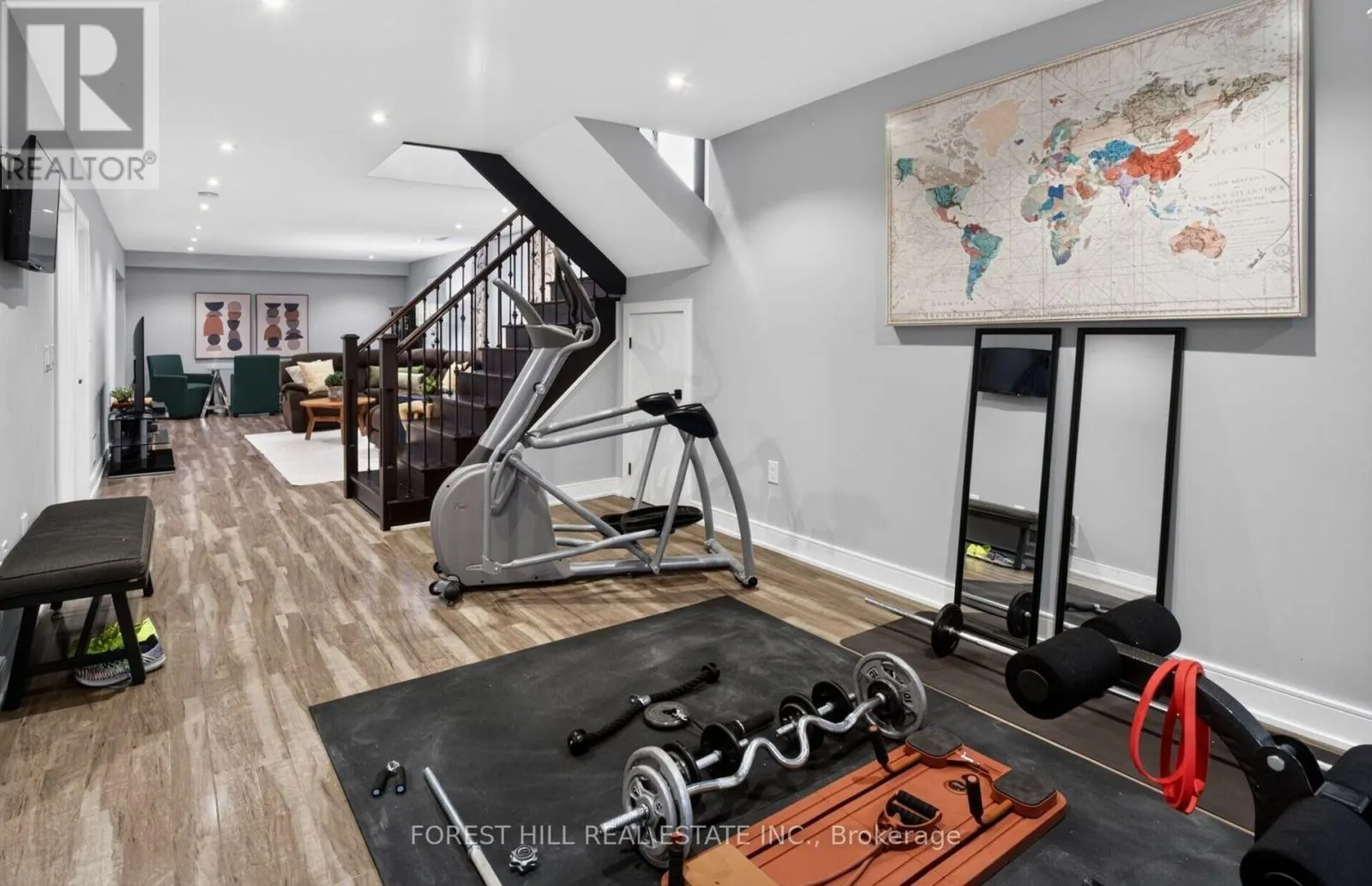 2612 COUNCIL RING ROAD