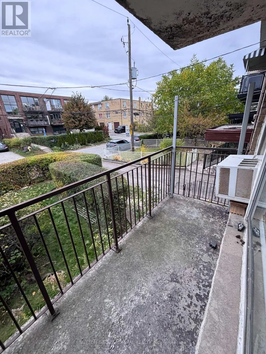 UNIT 2 - 7 ELWAY COURT