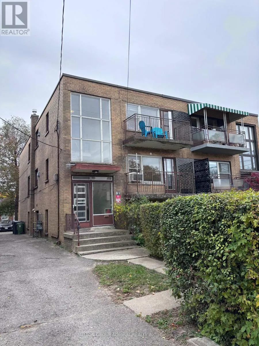 UNIT 2 - 7 ELWAY COURT