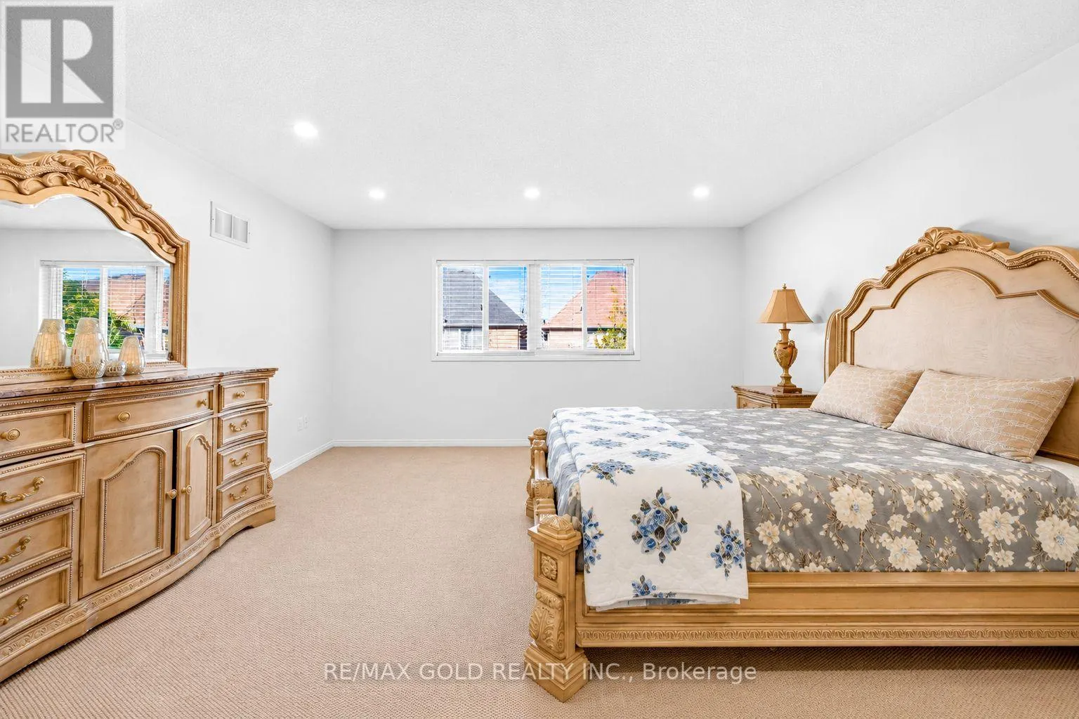 19 BRIARDALE ROAD