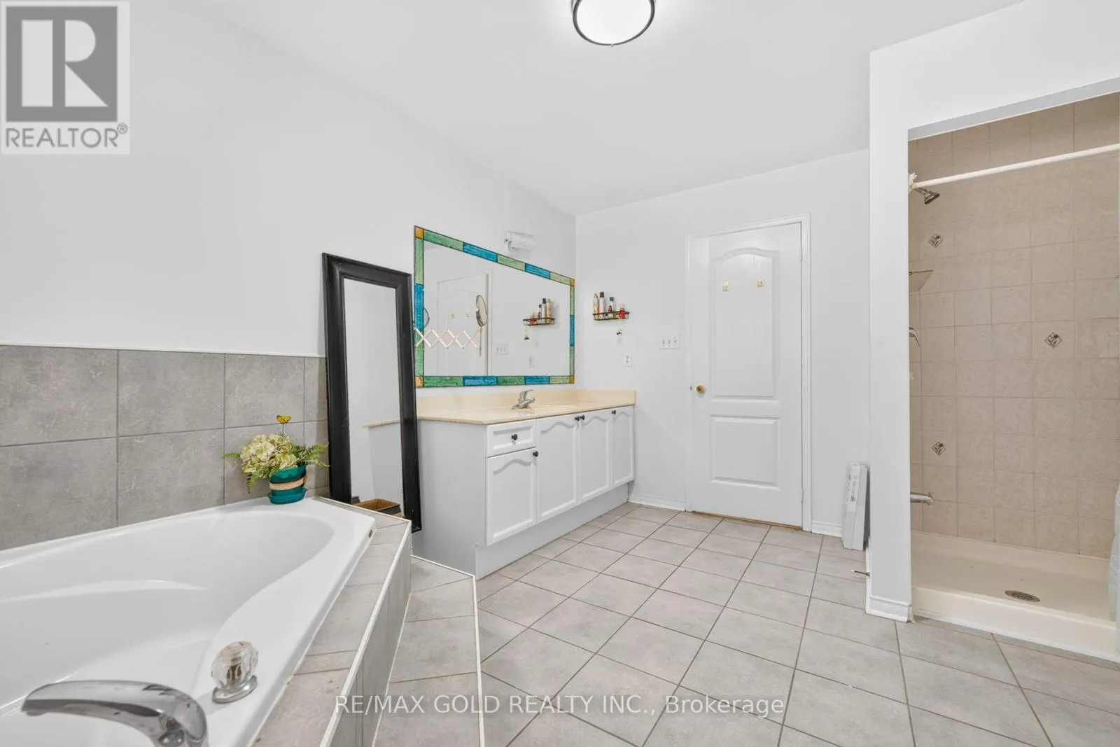 19 BRIARDALE ROAD