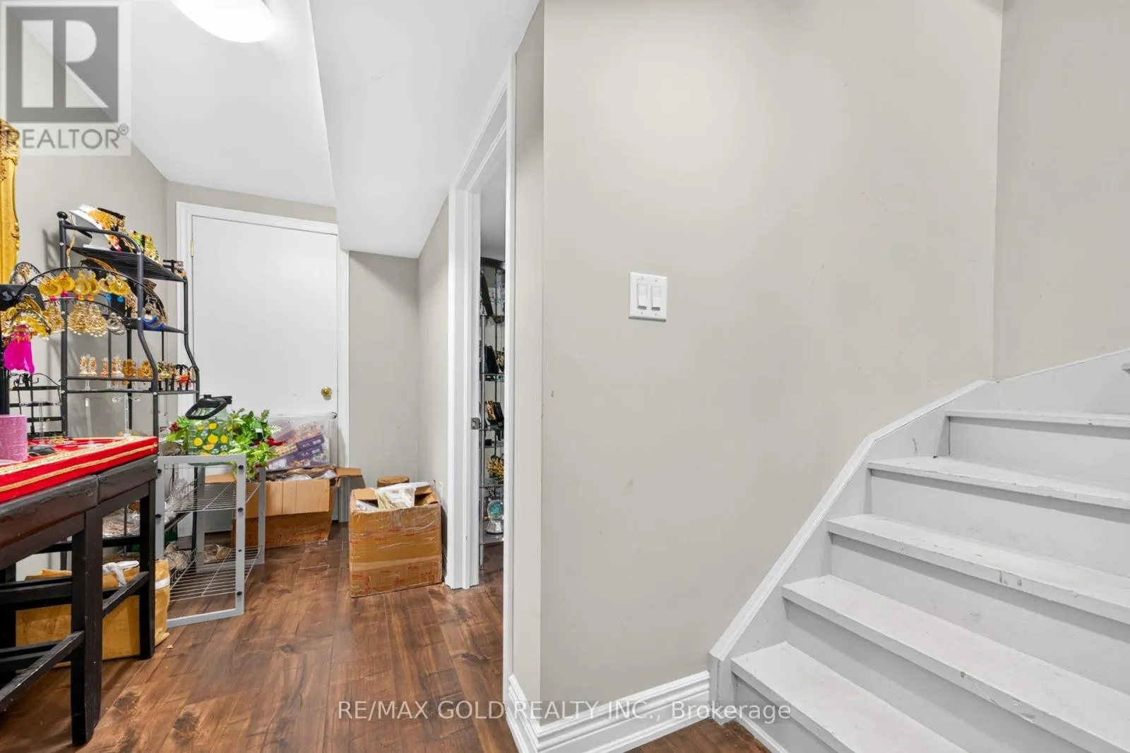 19 BRIARDALE ROAD