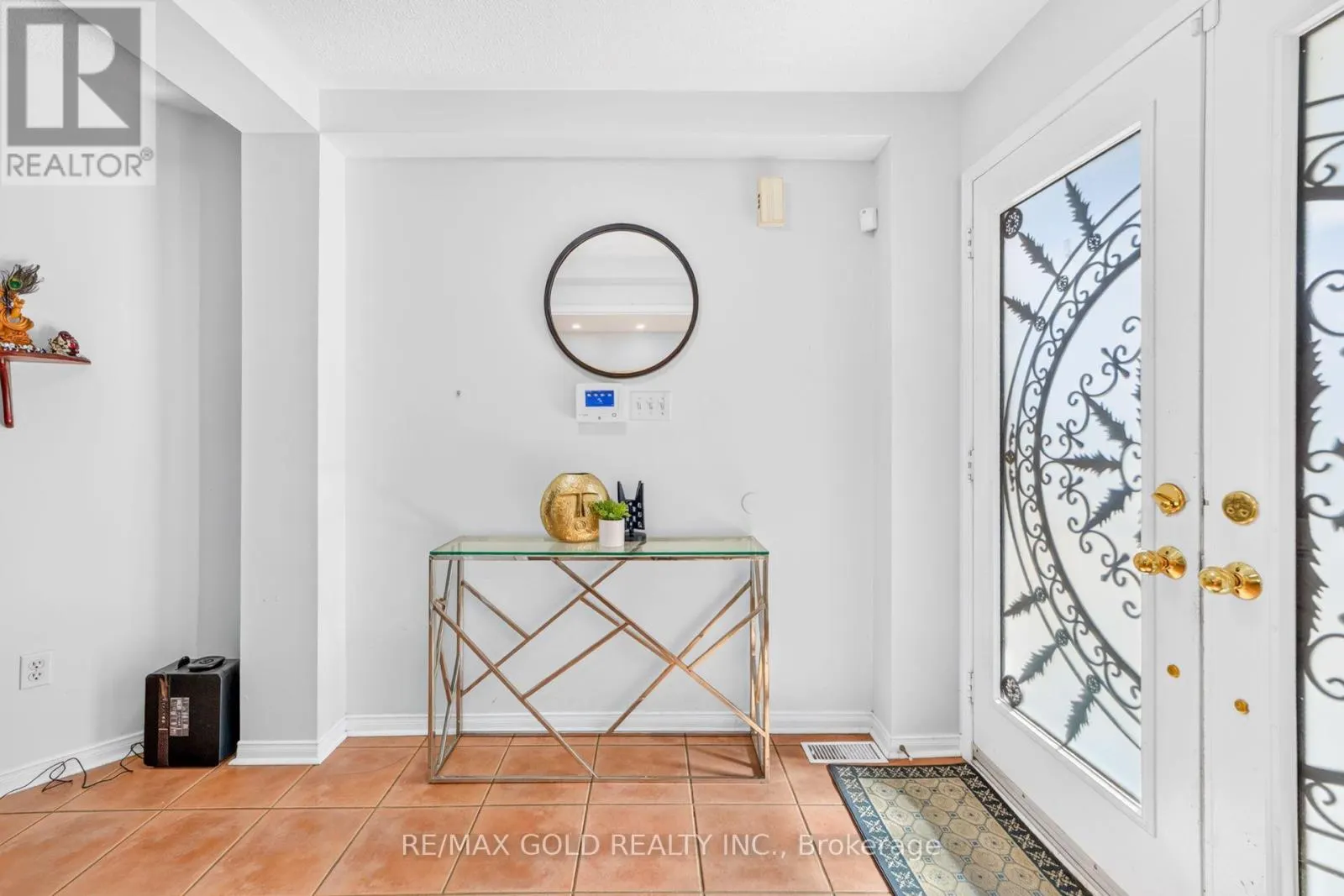 19 BRIARDALE ROAD