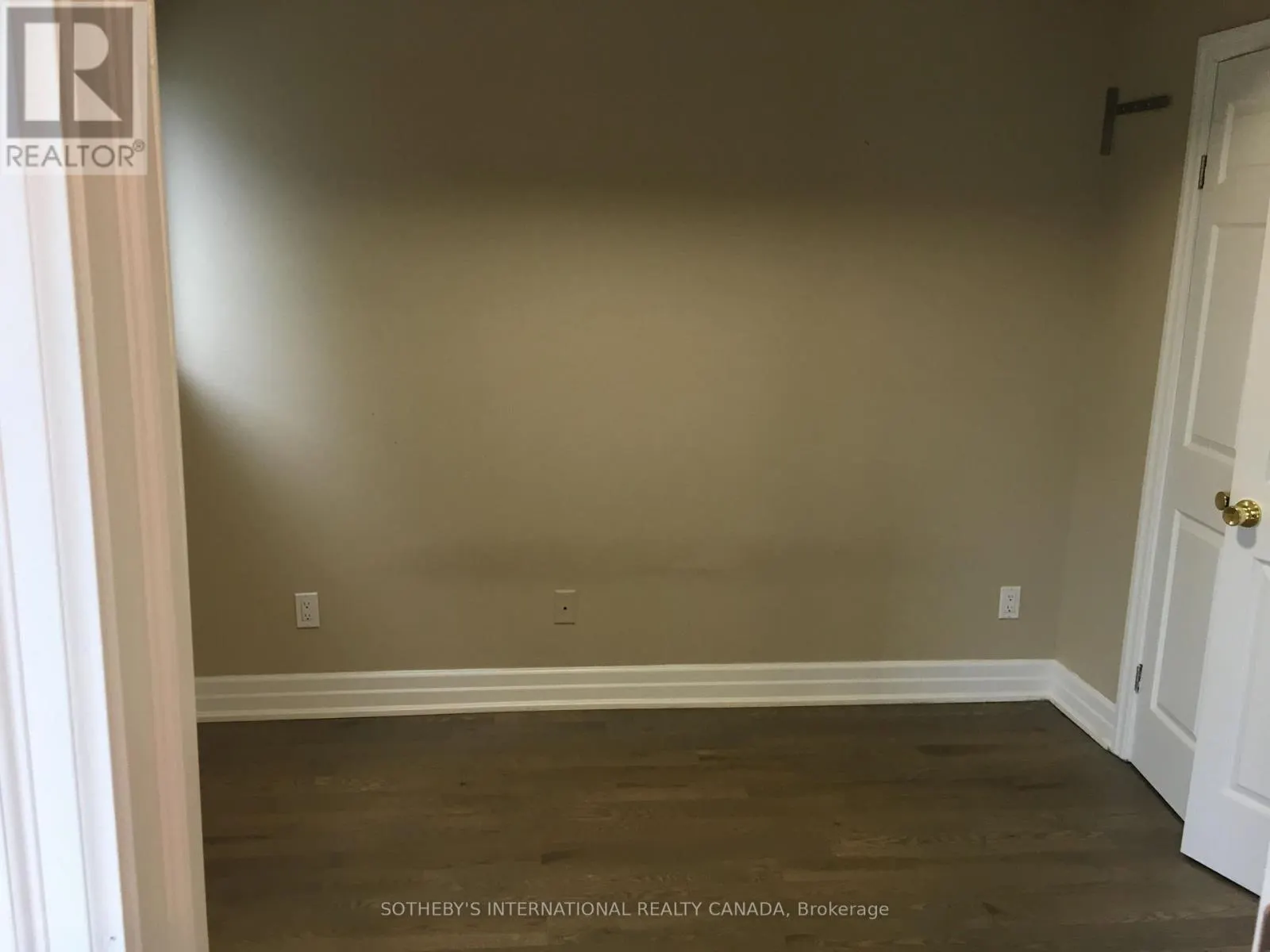 4 - 2312 LAKE SHORE BOULEVARD W