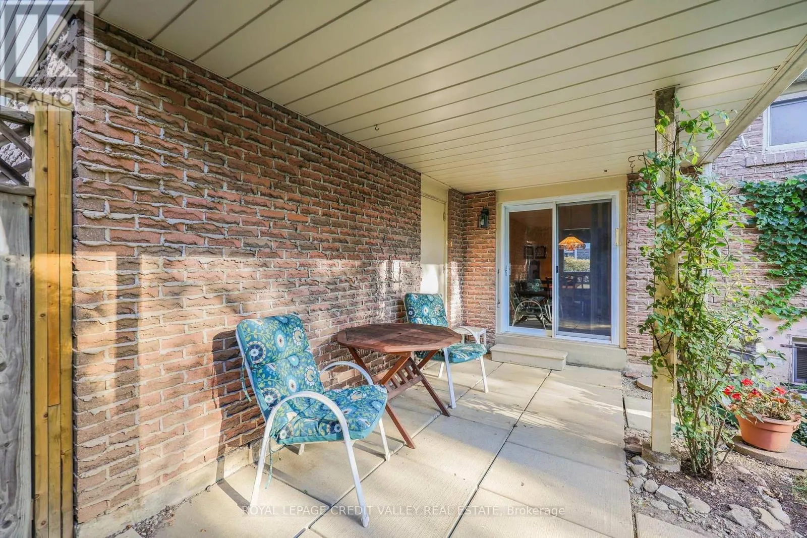30 PARKVIEW PLACE