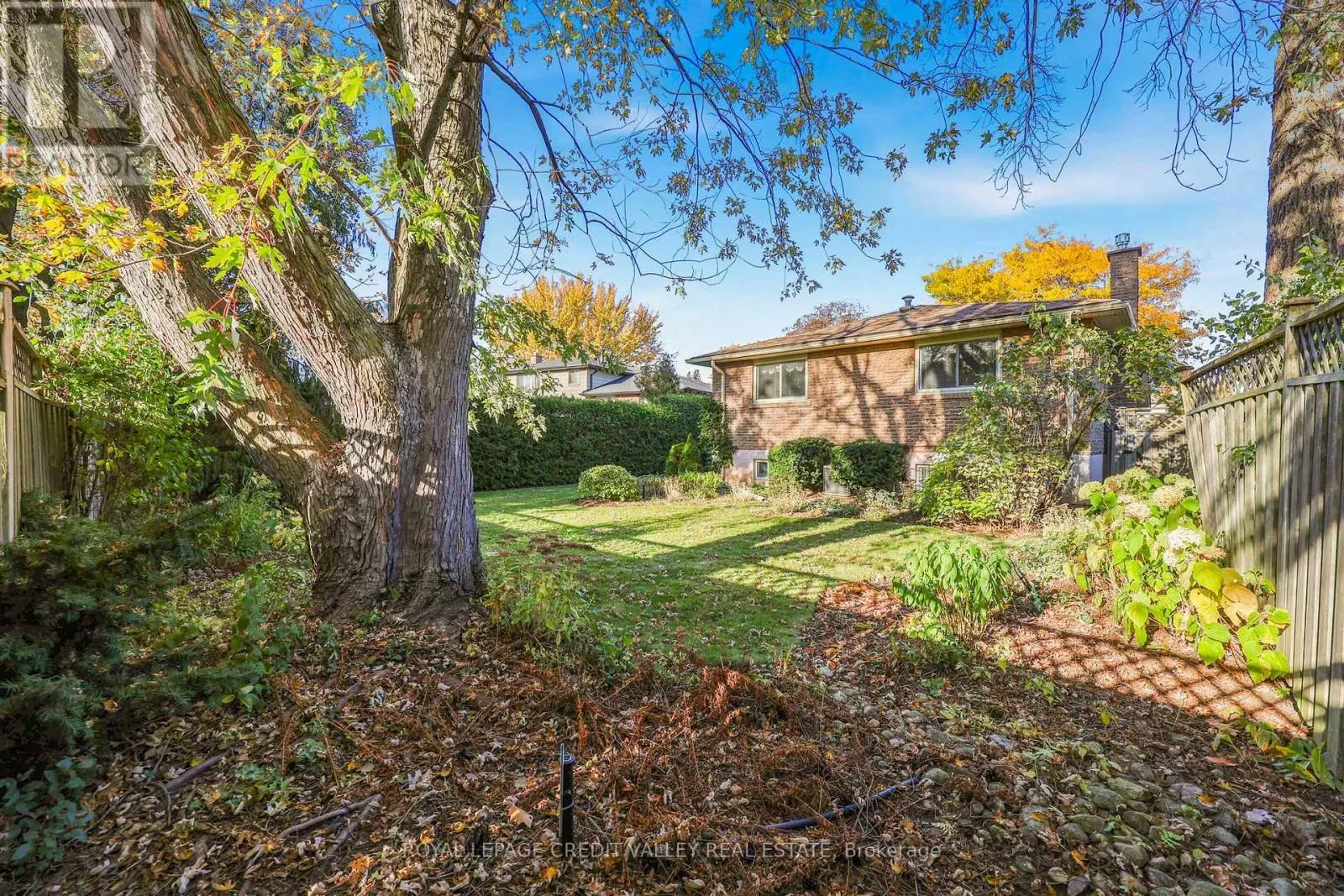 30 PARKVIEW PLACE