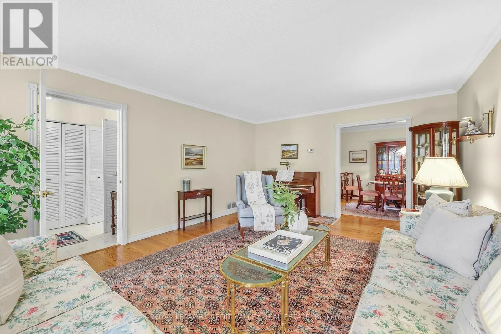 30 PARKVIEW PLACE