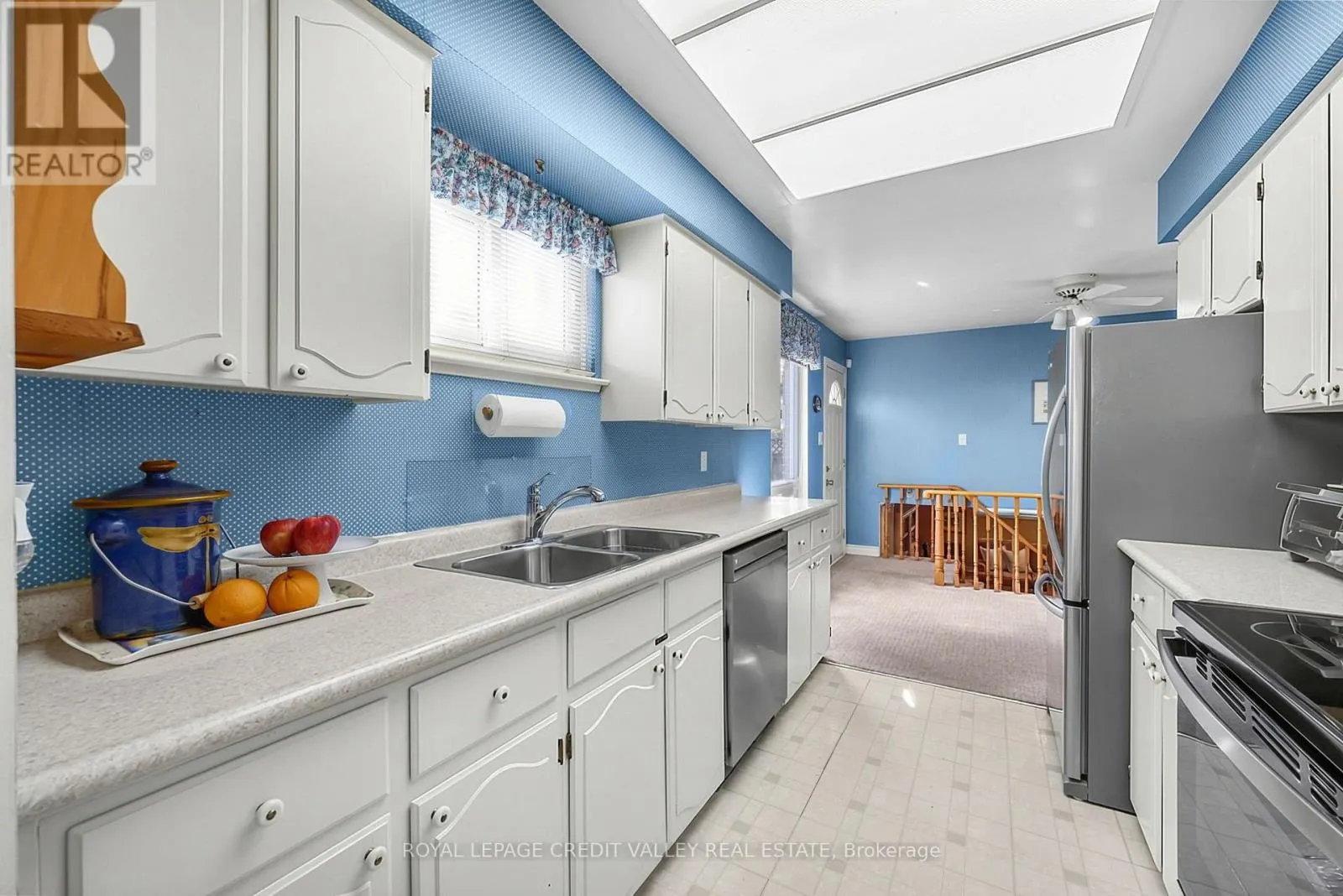 30 PARKVIEW PLACE