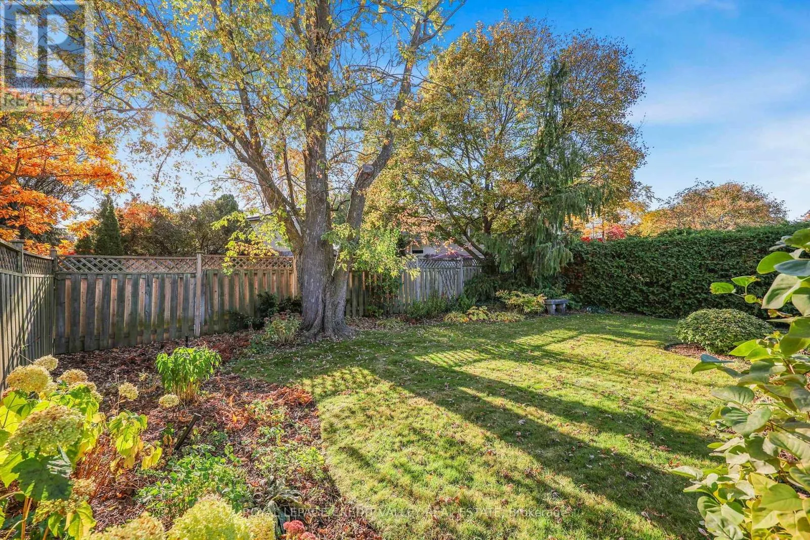 30 PARKVIEW PLACE