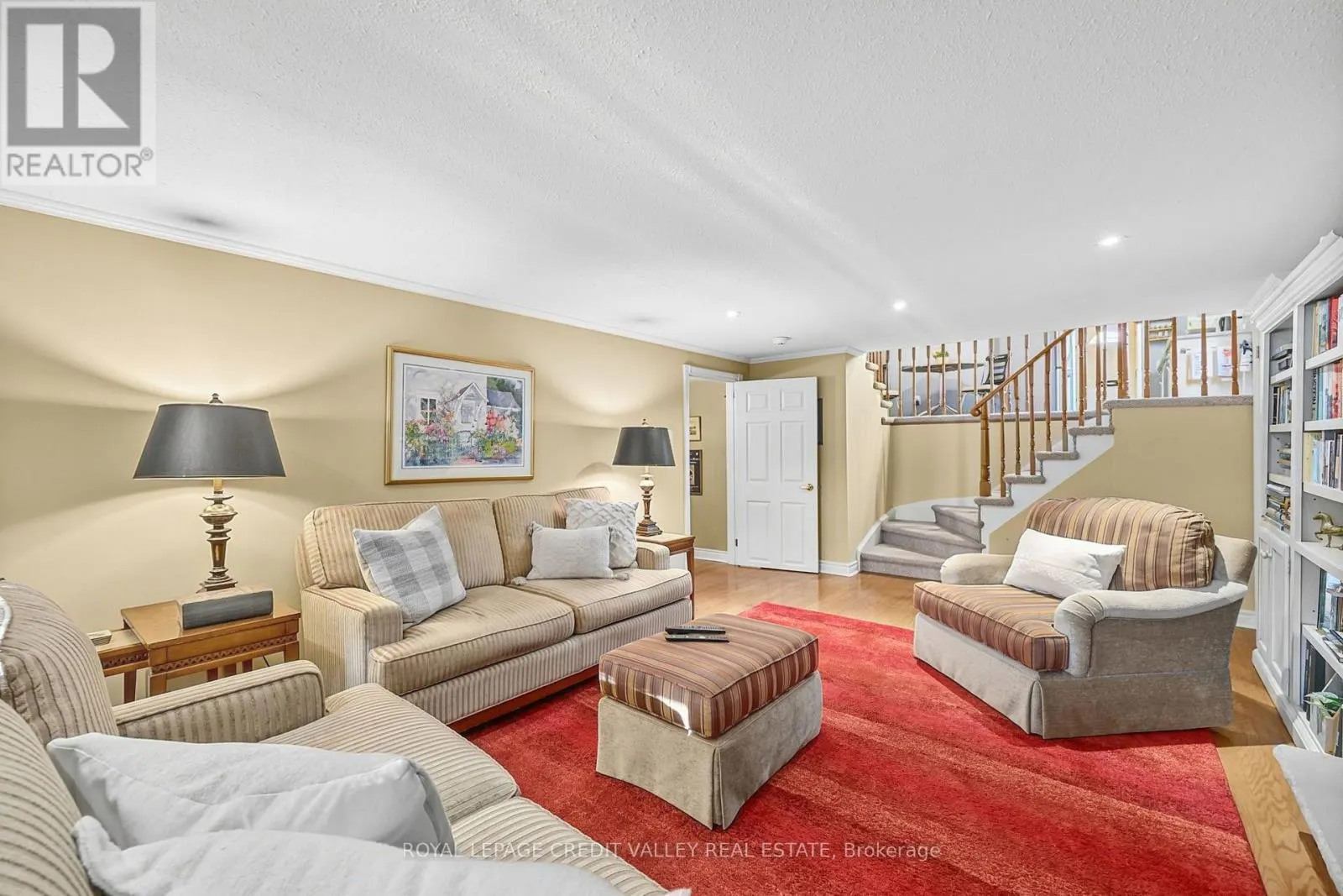 30 PARKVIEW PLACE
