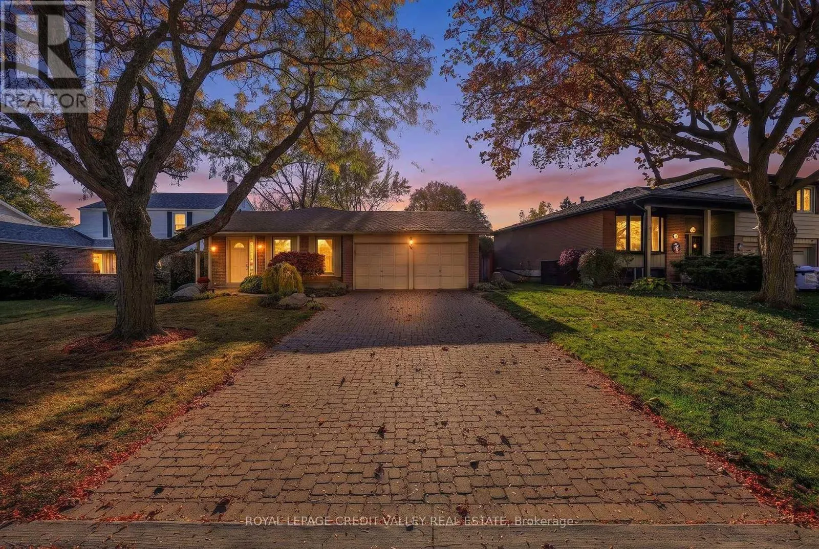 30 PARKVIEW PLACE