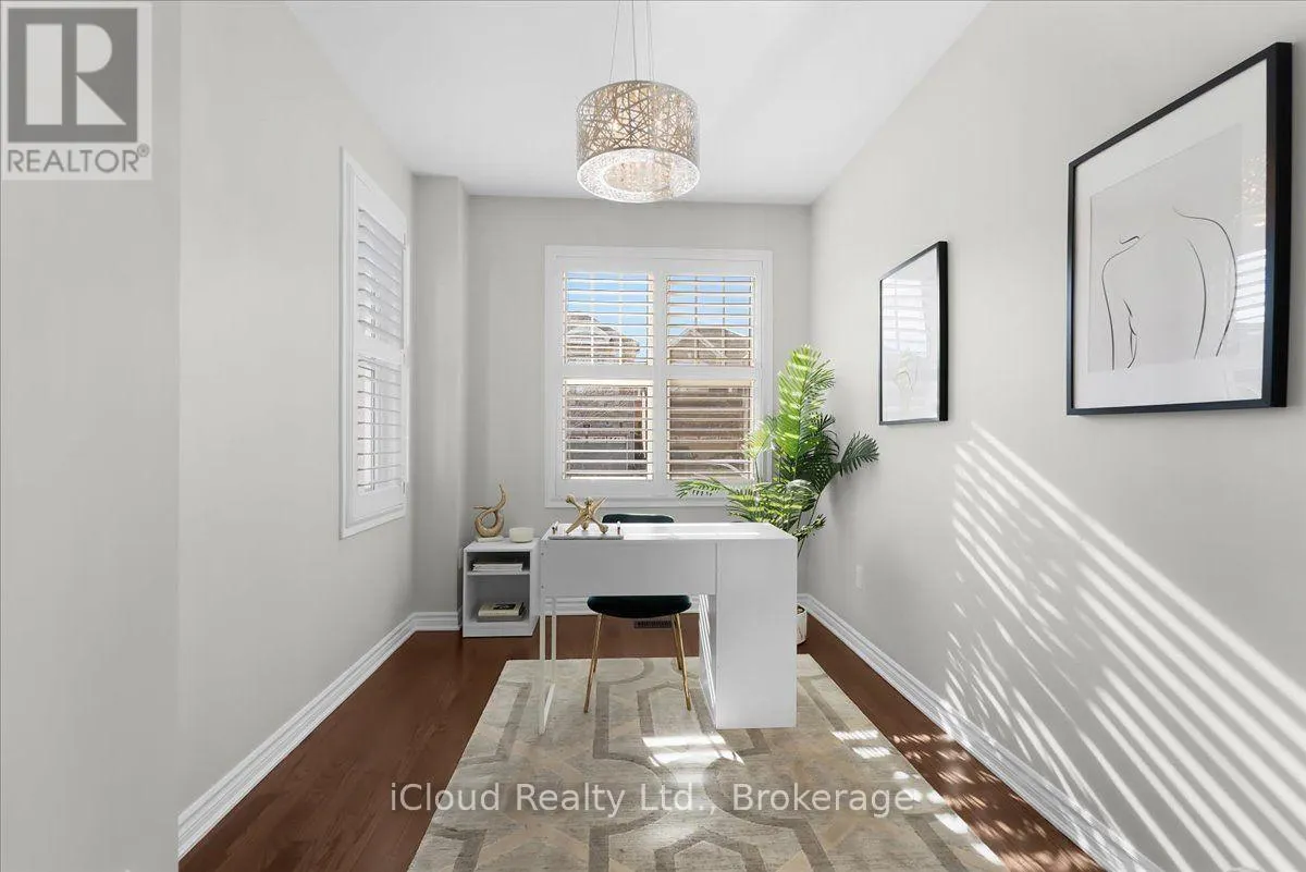 337 CEDAR HEDGE