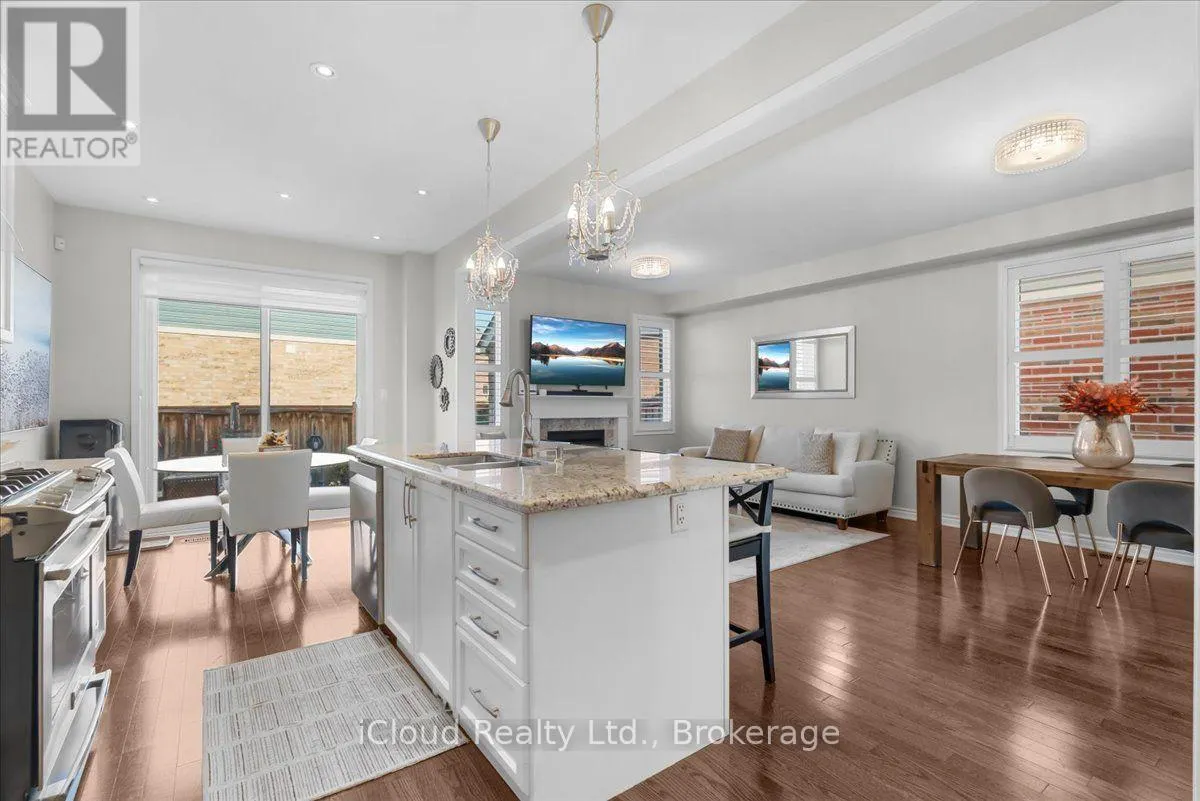 337 CEDAR HEDGE