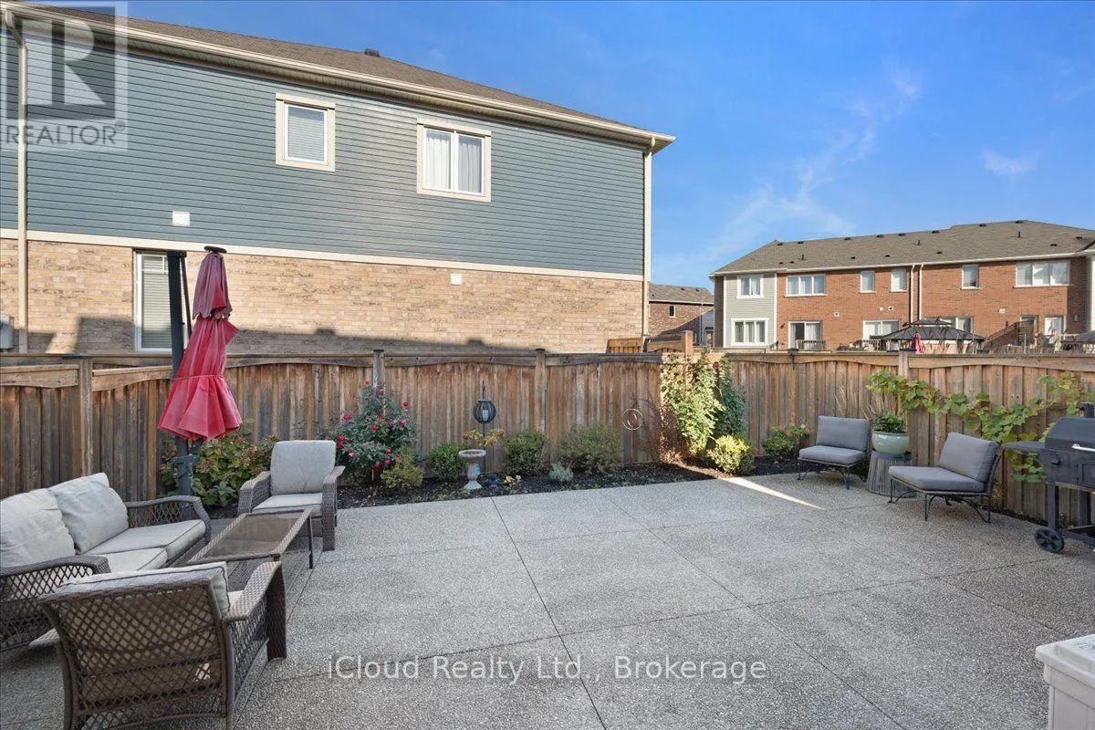 337 CEDAR HEDGE