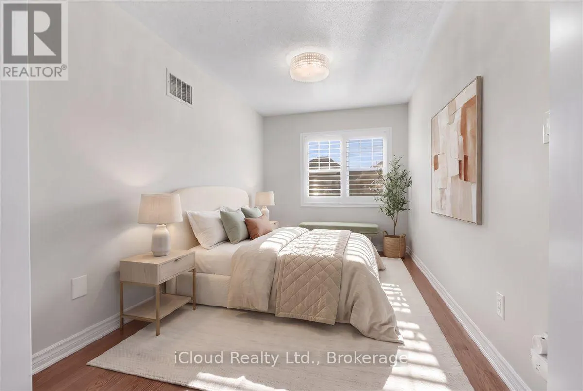 337 CEDAR HEDGE