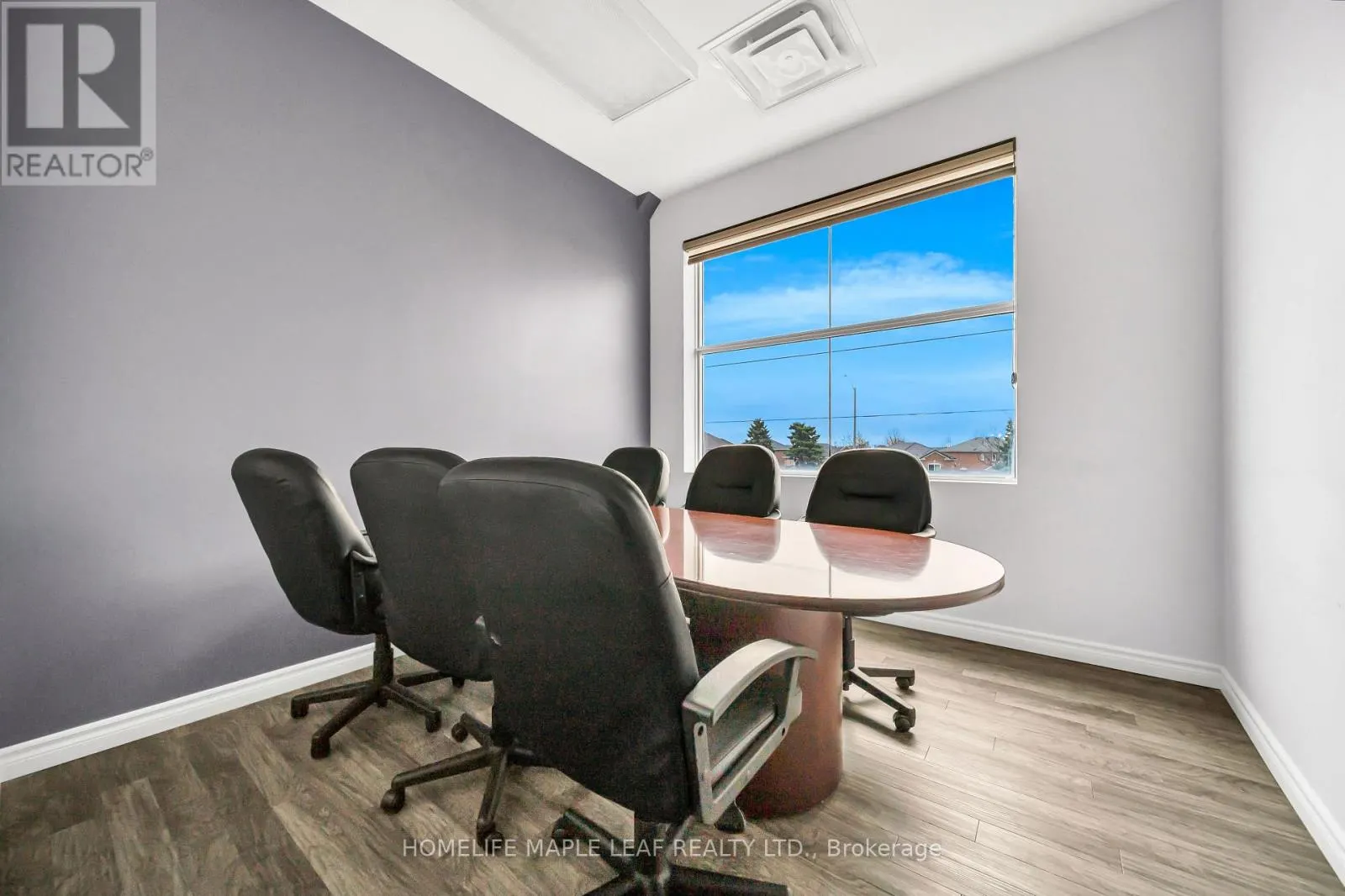 214 - 5 BRISDALE DRIVE