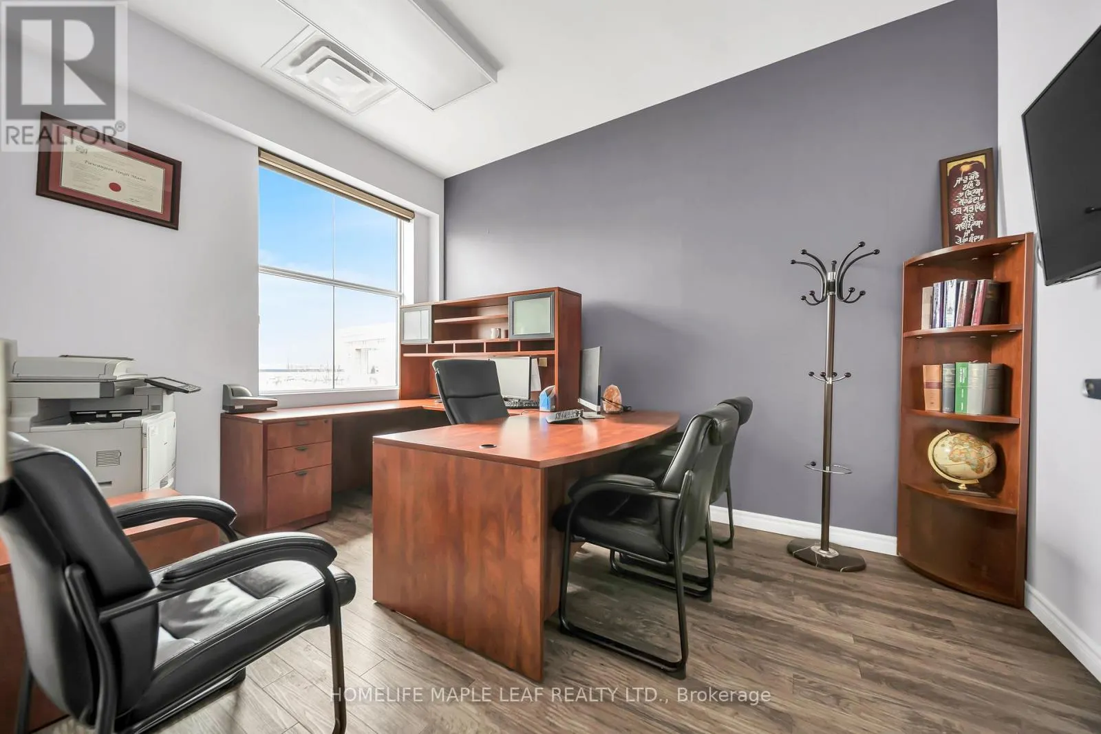 214 - 5 BRISDALE DRIVE